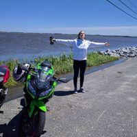 Elizabeth Russell's Photo