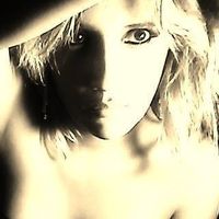 Danielle Castaño's Photo