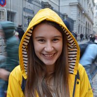 Julie Bauzac的照片