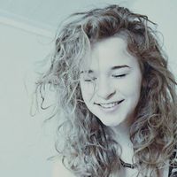 Violeta Mackialo的照片