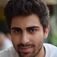 Ekin Tanriverdi的照片