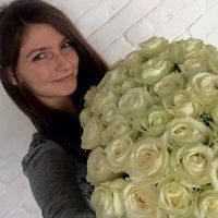 Mari Tumanova的照片