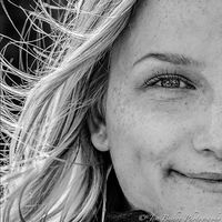 Emily Walker的照片