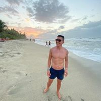 Omar Ramirez的照片