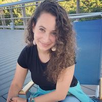 Mikaela  Gillman的照片