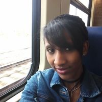 Nadine Small的照片