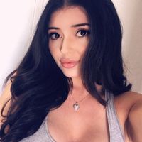 Laura  Andrea's Photo