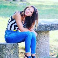 Ambrine Deveze's Photo