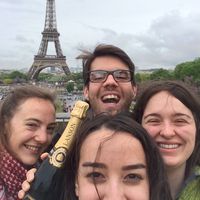 Günce Pelin的照片