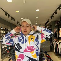 Photos de David  Simonovski