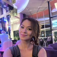 Carla Flores's Photo