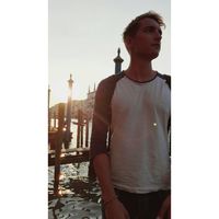 Domen Kotolenko的照片