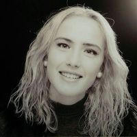 Fotos de Charlien Ley