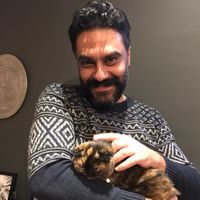 Mehrdad Aminharati's Photo