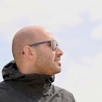 Navid Keighobadi的照片