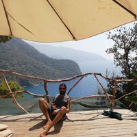 Deniz Sarac的照片