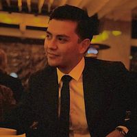 Luis  Lozano的照片