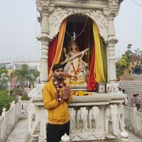 Abhishek Giri's Photo