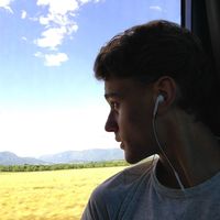 Adrien Lmns的照片