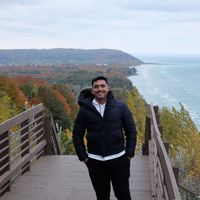 Rodrigo Velázquez的照片