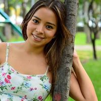 Nayeli Hdez Lugo的照片