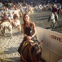 Valentine Medan的照片