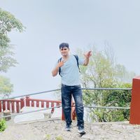 Aadil Mansoori的照片