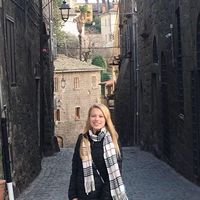 Haley Reinhard's Photo