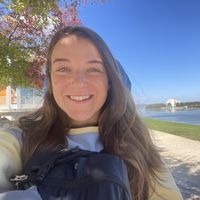 Stefanie Stakenburg's Photo