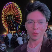 Erik Favela的照片