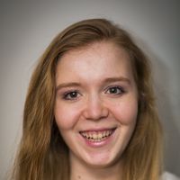 Charlotte Stone的照片