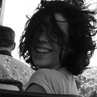 Helena Bonneville的照片