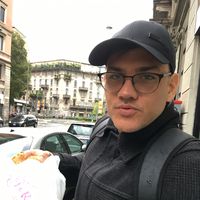 Andres  Roman的照片