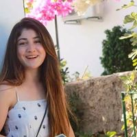 Lena Gürsal的照片