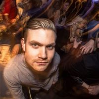 Allexius Nikumaa的照片