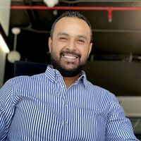 Mahmoud Abdelkader的照片