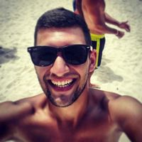 Nikola Petrovic的照片