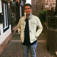 Omar Zakanda的照片