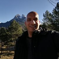 Alejandro Mezone的照片