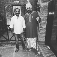 Fotos de anirudh singh bhati