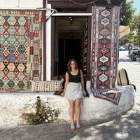 Nini axvlediani's Photo