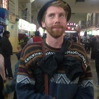 Alexander Faulkner的照片