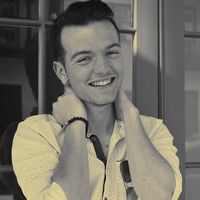 Maxwell Honzik的照片