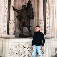 Adrian Flores's Photo