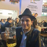 Turan Koçer的照片