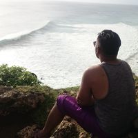 Justin Janarius的照片