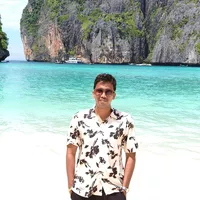 Abhishek Lodha的照片