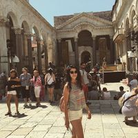 Seray Sarı的照片