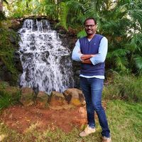 Moses Abraham的照片