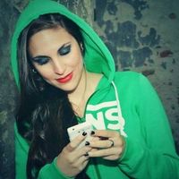 Maria De Aubeyzon的照片